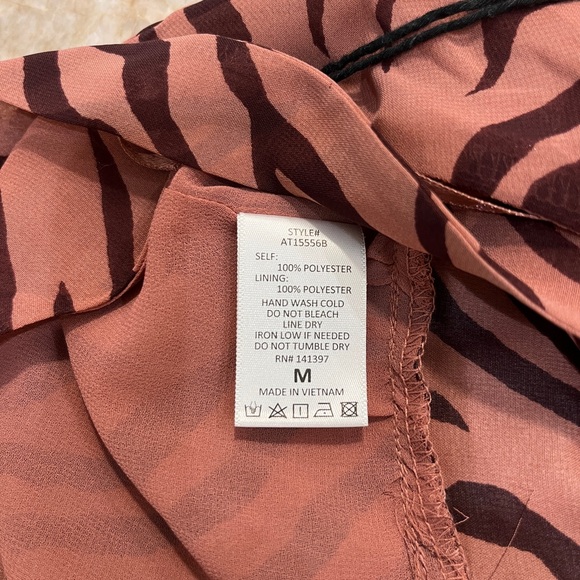 NWT Astr The Label Animal Print Semisheer Tank Top Size Medium - Picture 4 of 4